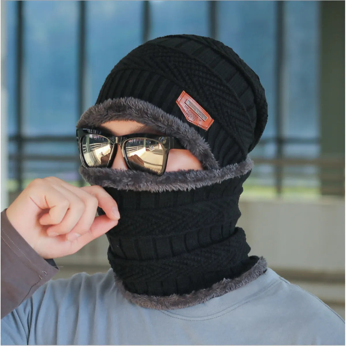 Men's Outdoor Warm Scarf & Fluff Hat